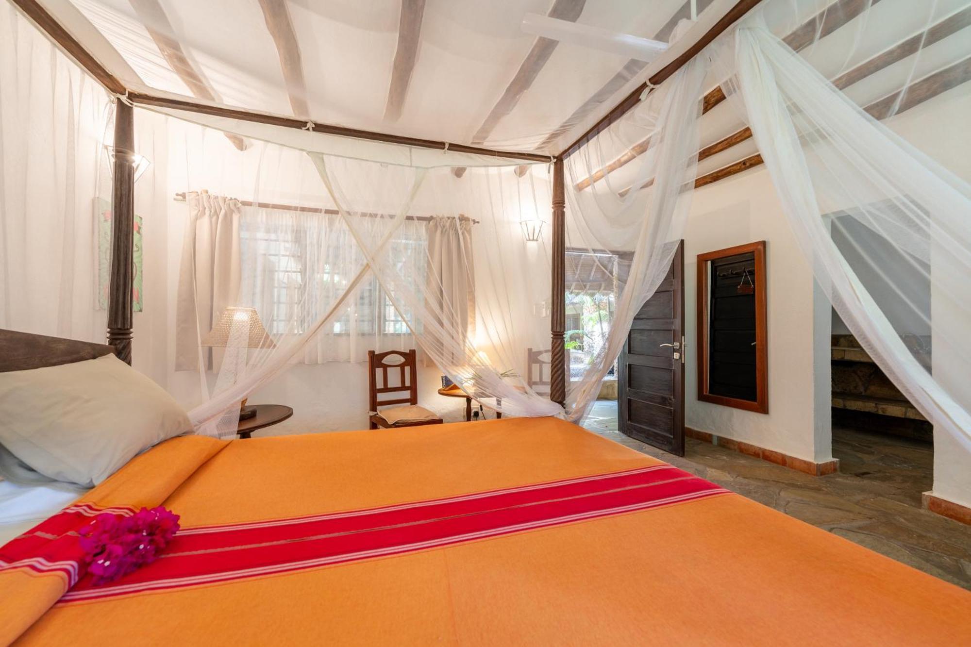 Diani Marine Divers Village Diani Beach Εξωτερικό φωτογραφία