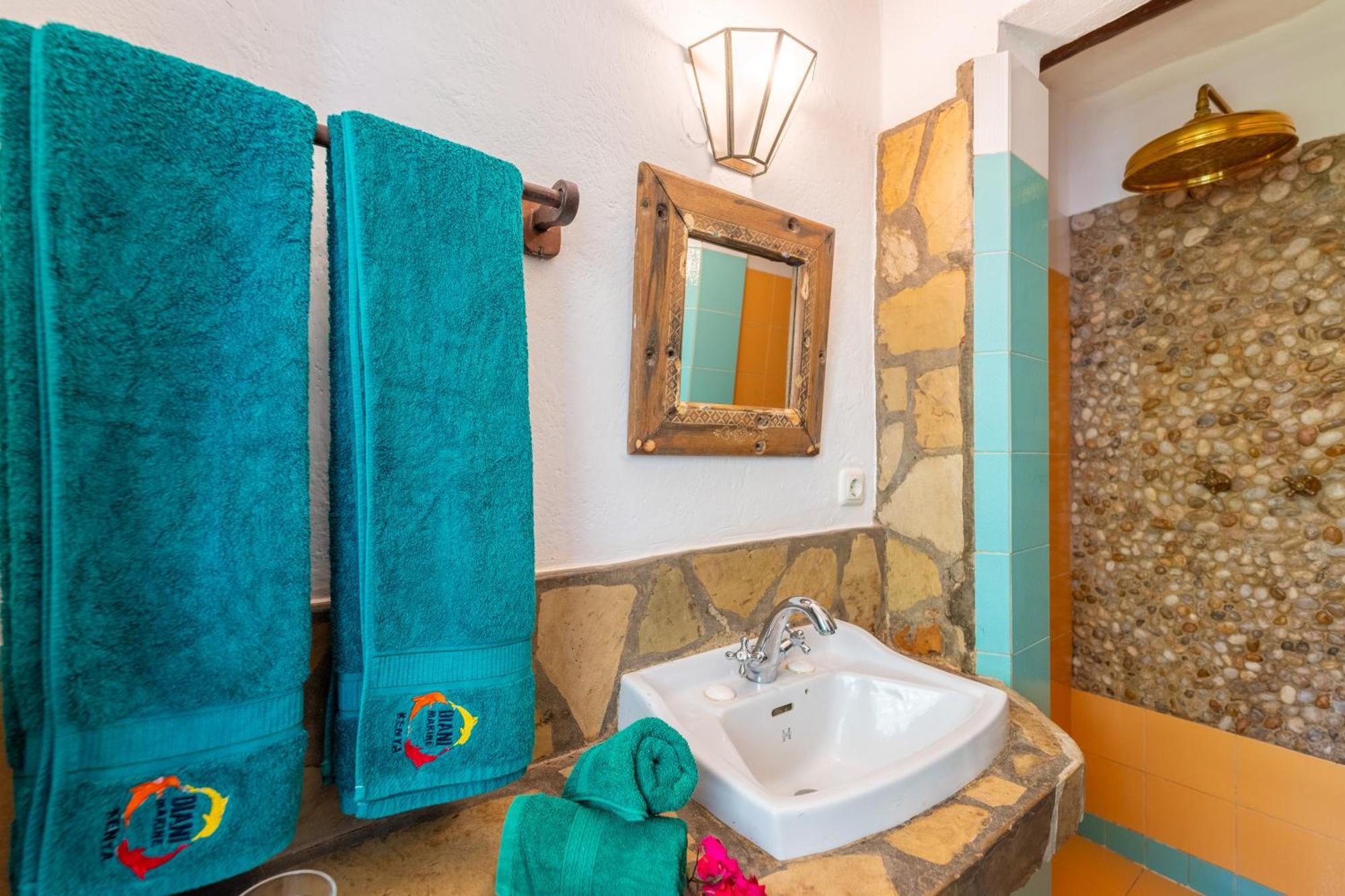 Diani Marine Divers Village Diani Beach Εξωτερικό φωτογραφία