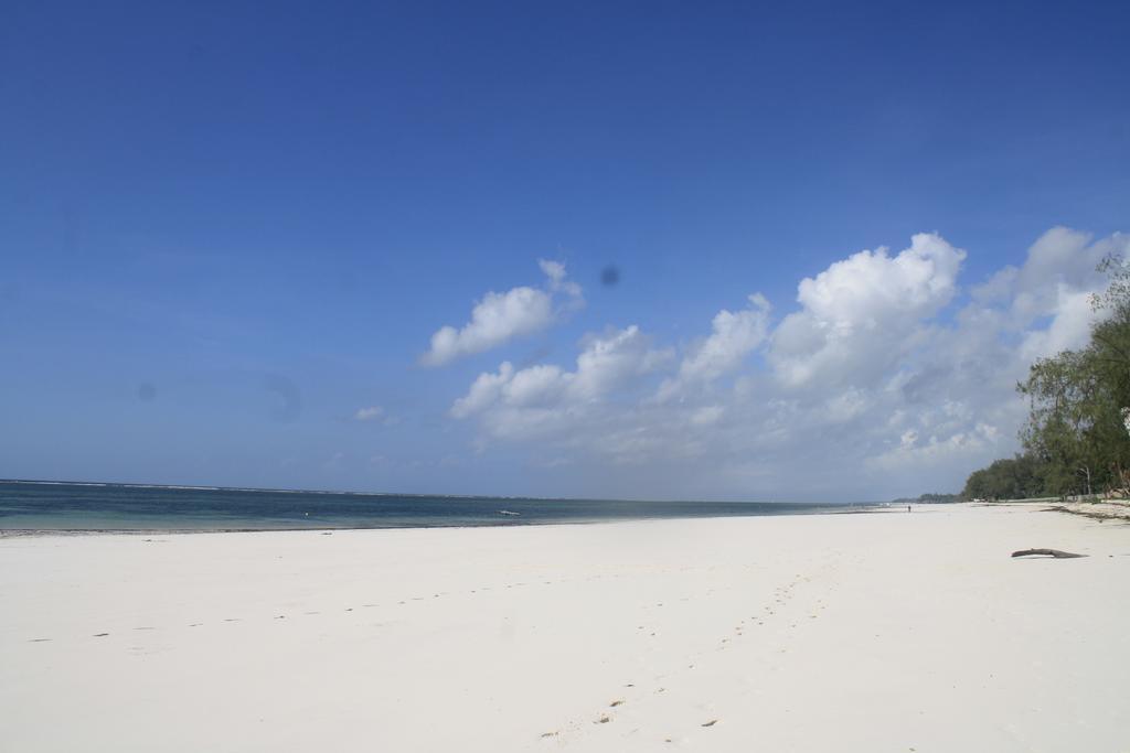 Diani Marine Divers Village Diani Beach Εξωτερικό φωτογραφία